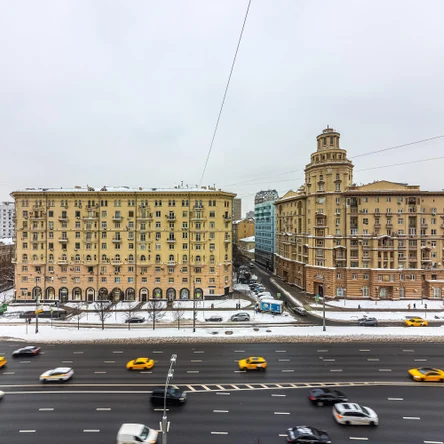 Малая Сухаревская пл., 2/4